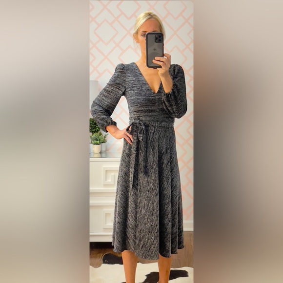 Alice & Olivia, NWOT, size 4, black/grey faux wrap dress - Picture 2 of 10